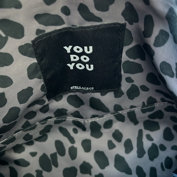 Stella and Dot Lady Boss handbag animal print - Picture 5 of 6